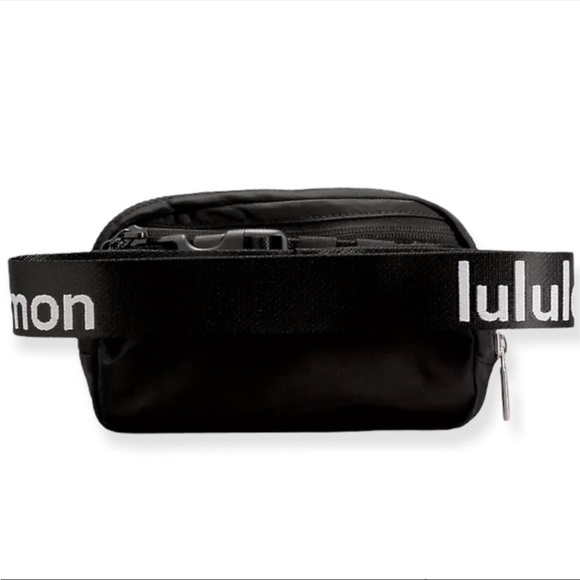 NWT LULULEMON EVERYWHERE BELT BAG WORDMARK - Picture 3 of 5